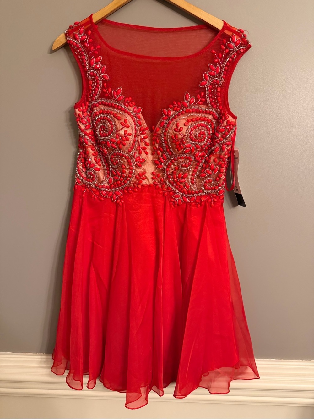 Dave & Johnny Red Beaded Illusion Neck Mini Prom Homecoming Dress NWT 7/8